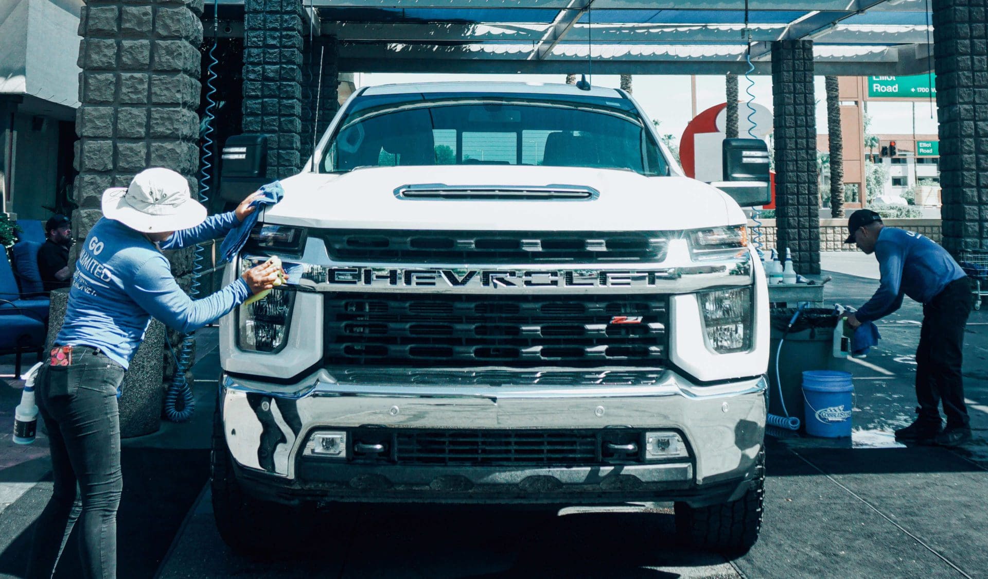 Buy a Platinum Full Service Wash Cobblestone Auto Spa